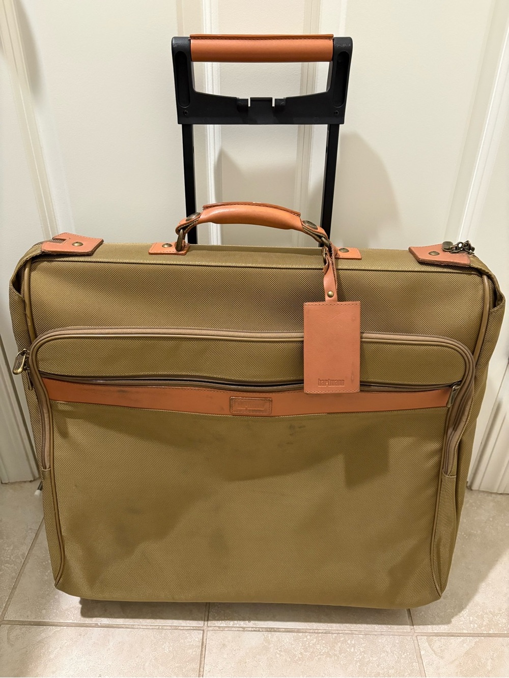 Wheeled Hartmann Garment Bag
